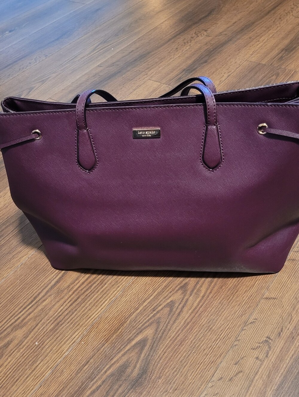 KATE SPADE NEW YORK LAUREL WAY ARI LARGE SAFFIANO TOTE BAG - NEW CONDITION